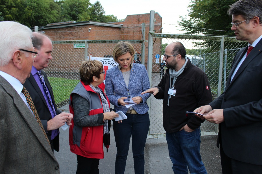 Besichtigung der Zeltstadt in Bitburg