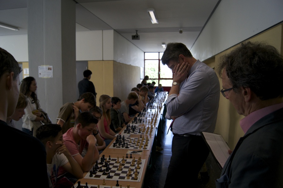 Patrick Schnieder beim Schachwettkampf